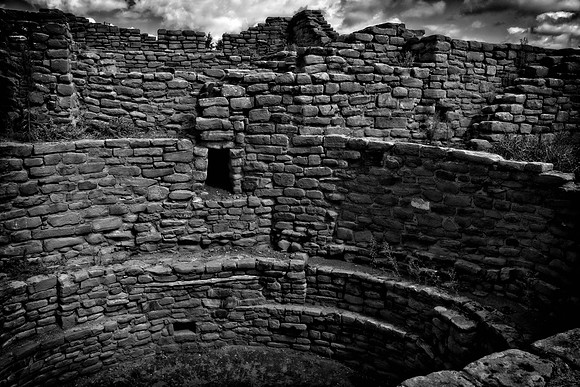 Kivas - Mesa Verde]